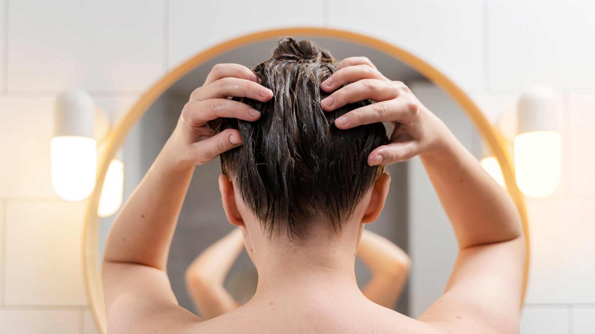 por-qué-se-cae-el-pelo-en-verano por-qué-se-cae-el-pelo-en-verano
