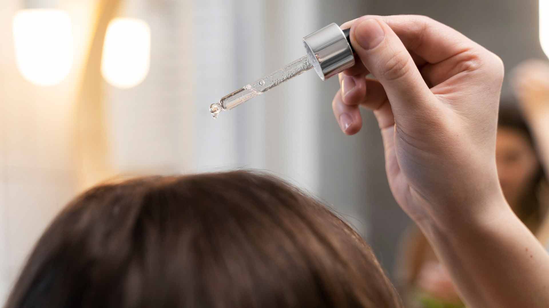 cómo frenar la alopecia ¿Cómo-hidratar-el-cuero-cabelludo-