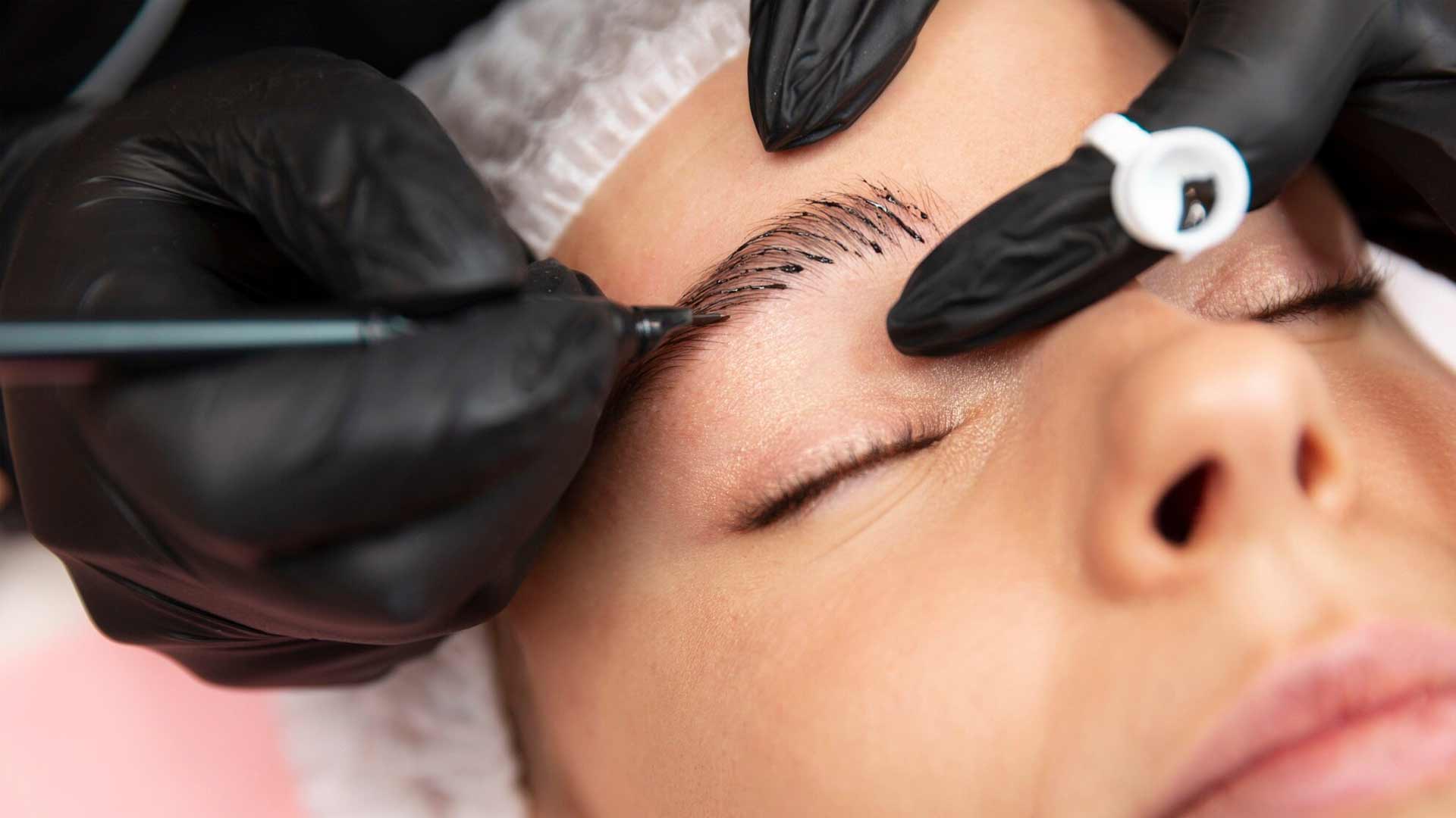 ¿Cuál-es-la-diferencia-entre-micropigmentación-y-microblading- ¿Cuál-es-la-diferencia-entre-micropigmentación-y-microblading-
