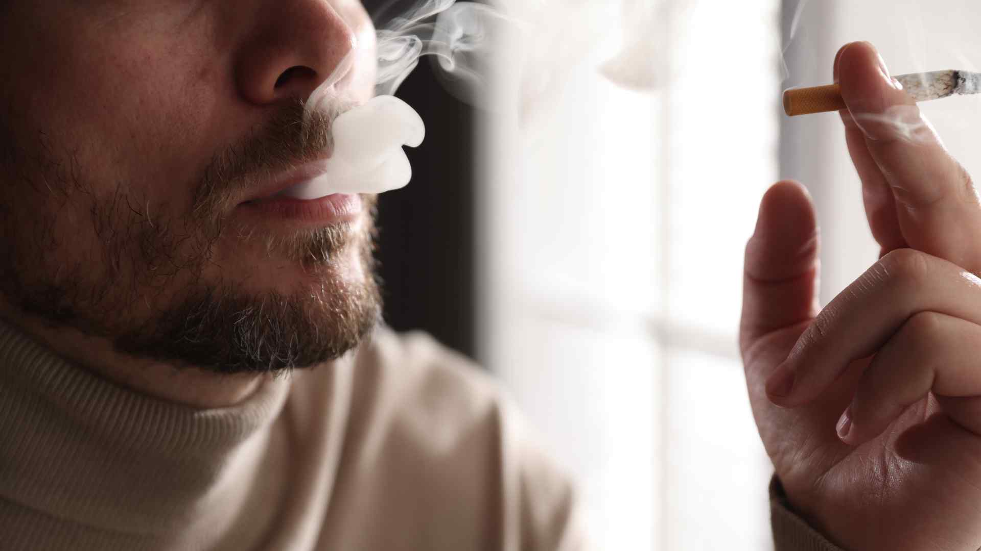Tabaco y alopecia Cómo afecta el tabaco al cabello